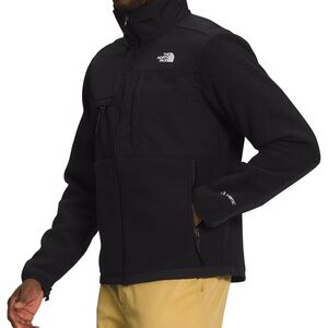 Northface NWT jacket men SIZE L Denali 2